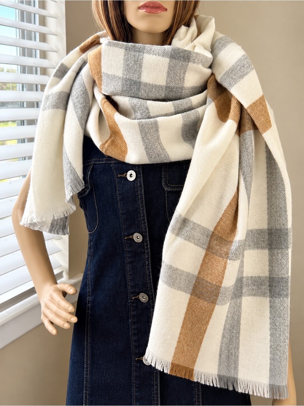 Caramel Cream Scarf by Pretty Simple